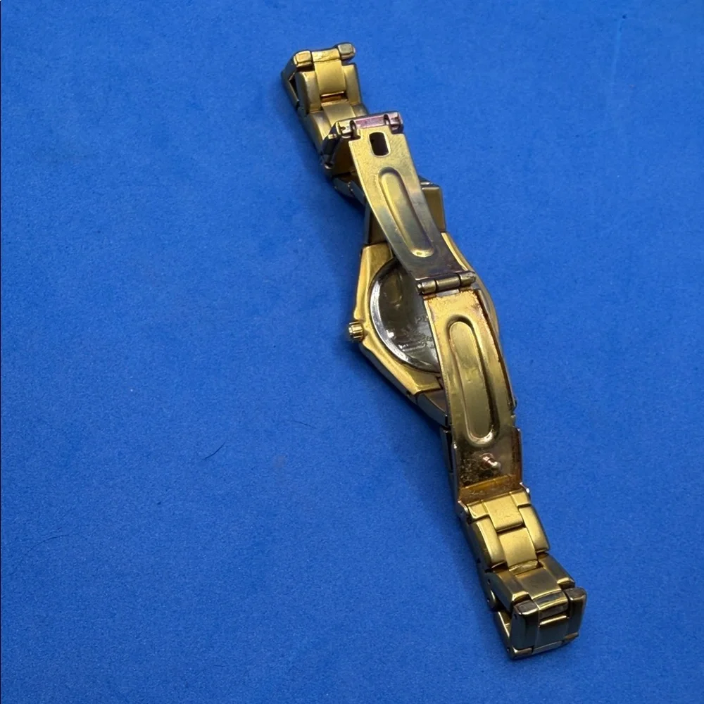 Gold Metal‎ Watch